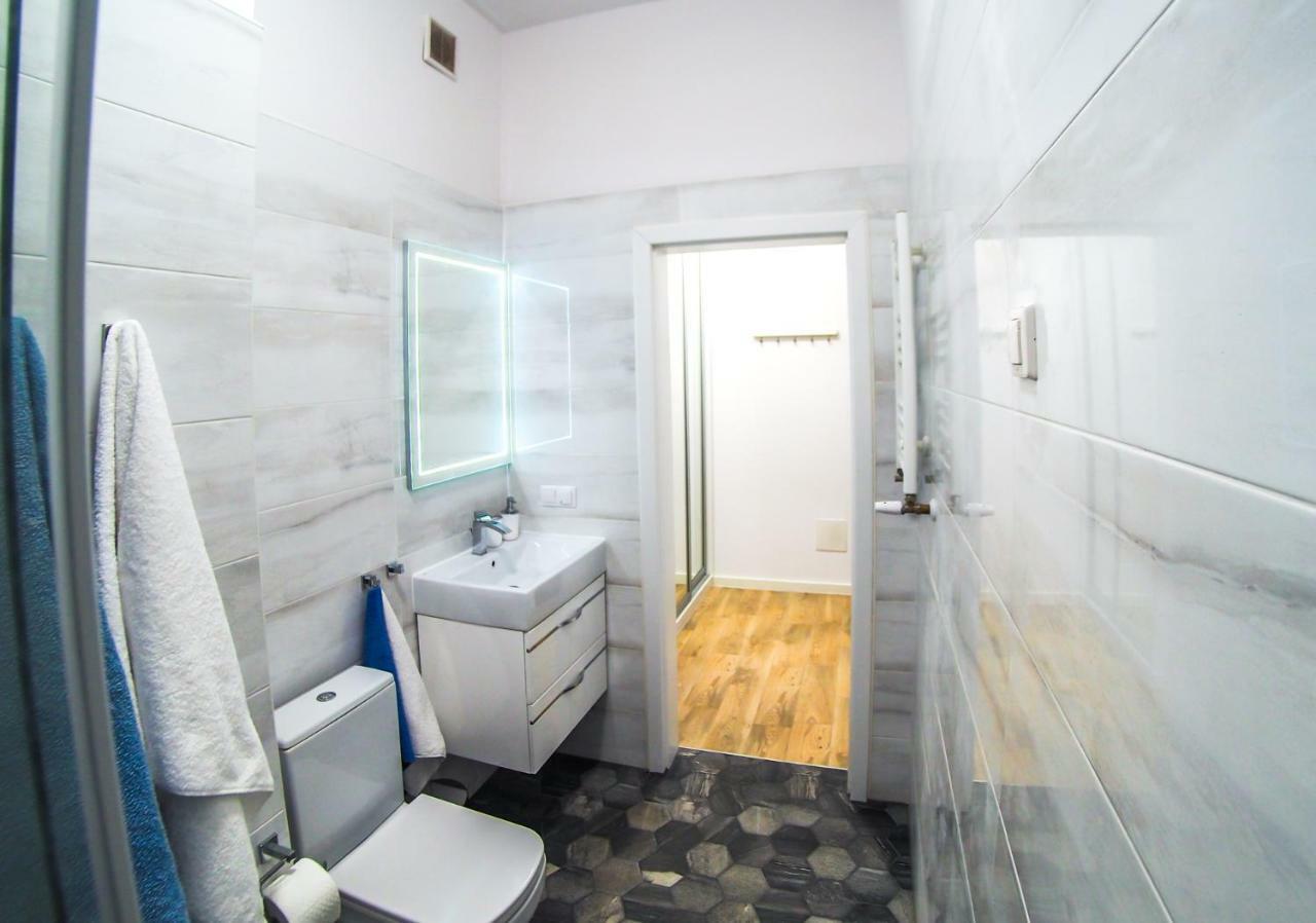 Cosmic Apartment Warsaw Ngoại thất bức ảnh